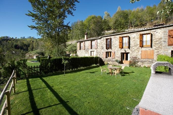 Apartamentos Rurales Les Barnedes Molló Esterno foto