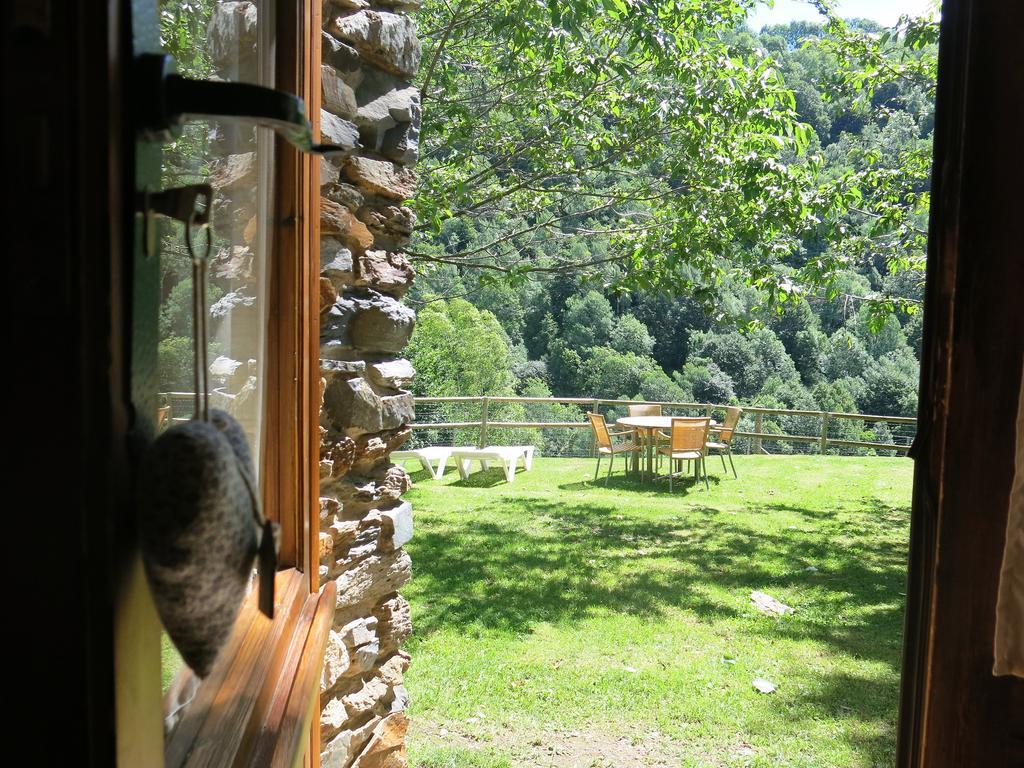 Apartamentos Rurales Les Barnedes Molló Esterno foto
