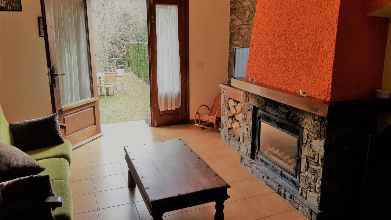 Apartamentos Rurales Les Barnedes Molló Esterno foto